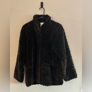 Vintage Duffel Outdoor Women's Brown Faux Fur winter Coat | Size M